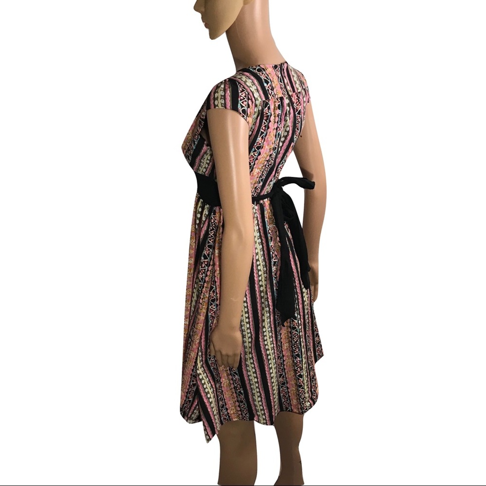 Cap Sleeve V-Neck Bright Pattern Derek Heart Dress - Picture 5 of 6
